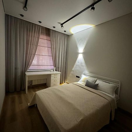 Etalon Apartment Karaganda Bagian luar foto
