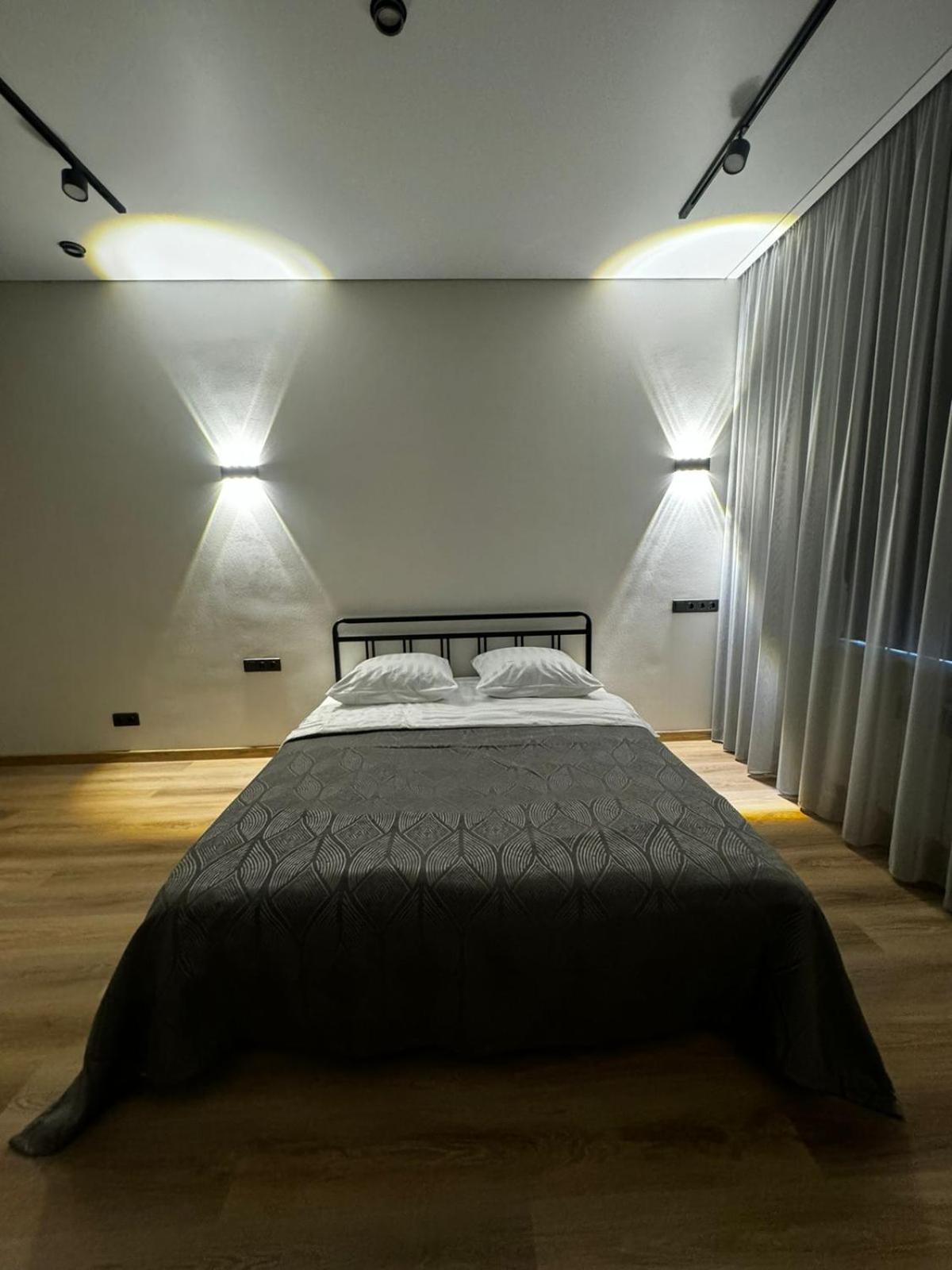 Etalon Apartment Karaganda Bagian luar foto