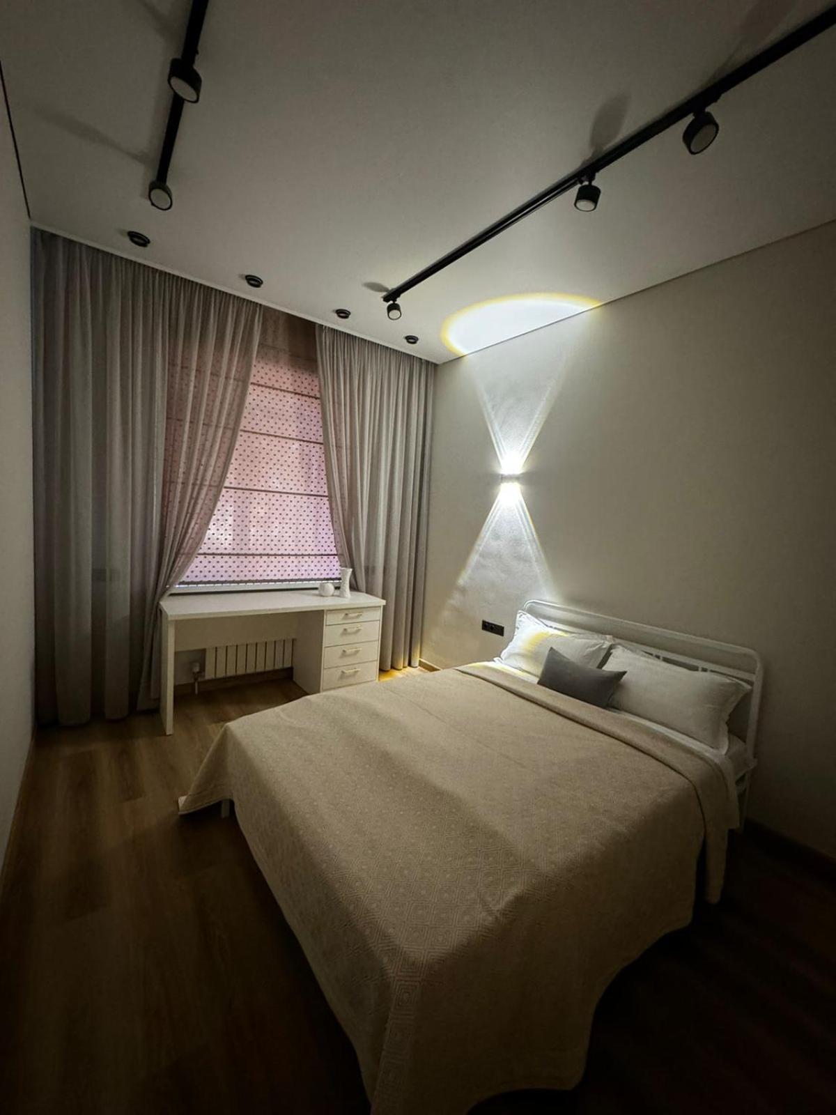 Etalon Apartment Karaganda Bagian luar foto