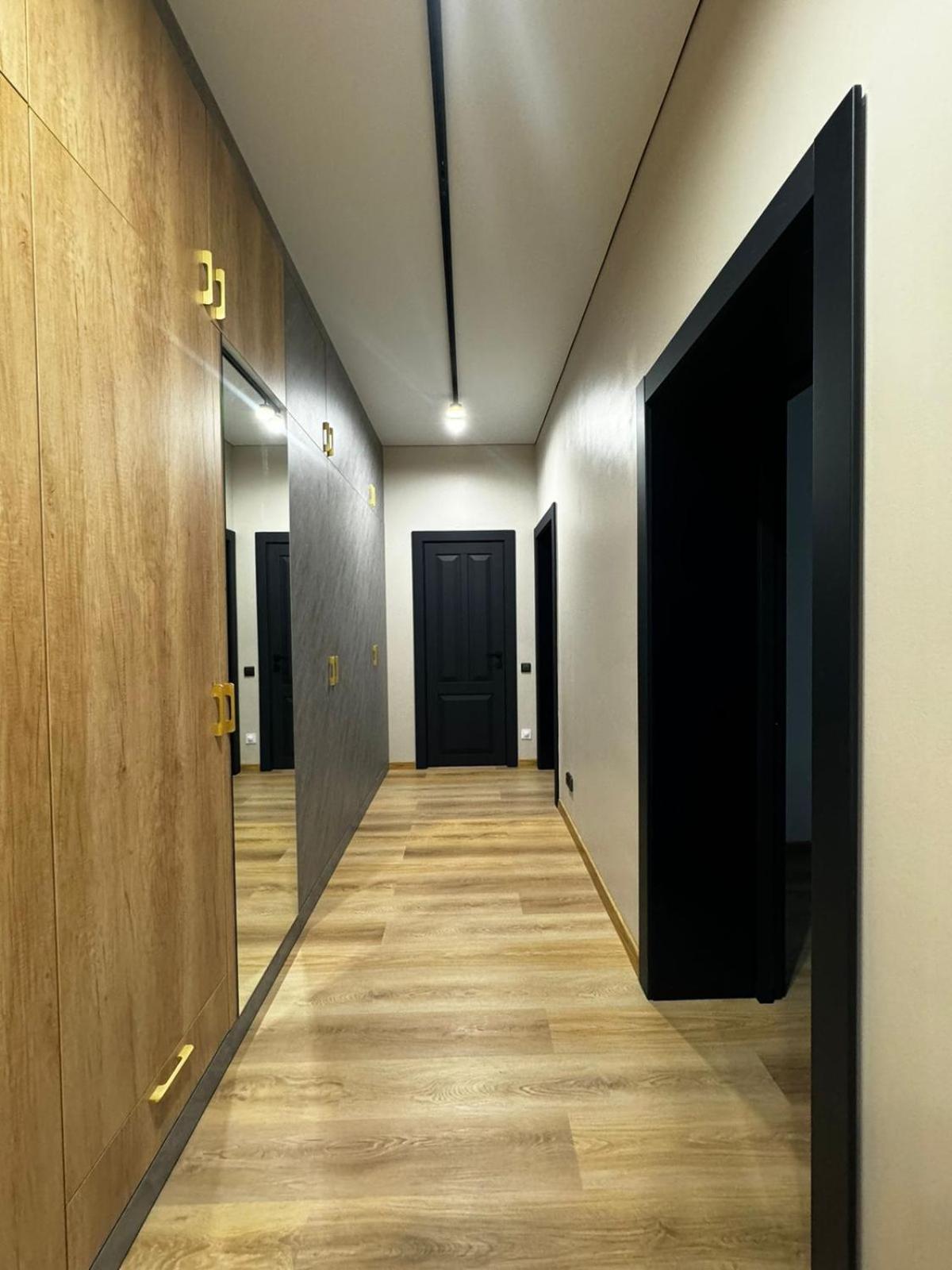 Etalon Apartment Karaganda Bagian luar foto